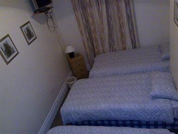 The Knowsley - Not Open To The Public Guest house