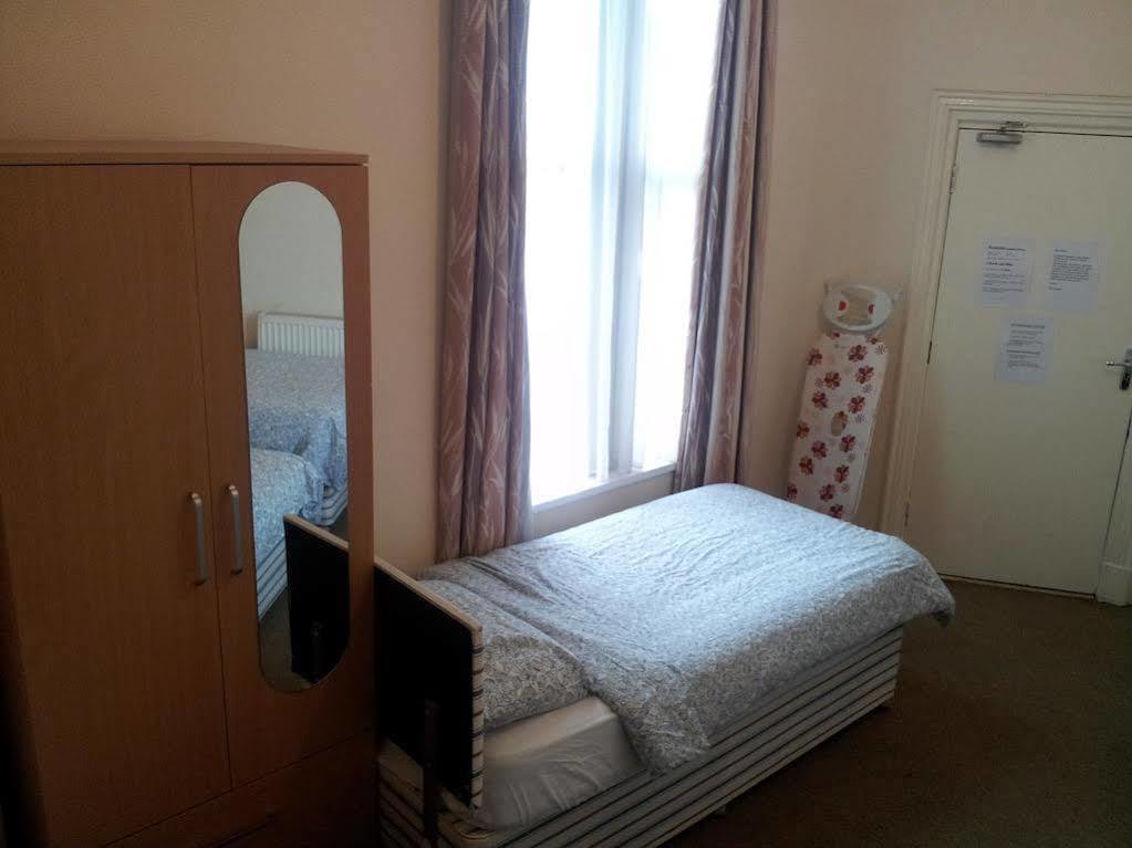 The Knowsley - Not Open To The Public Guest house Liverpool